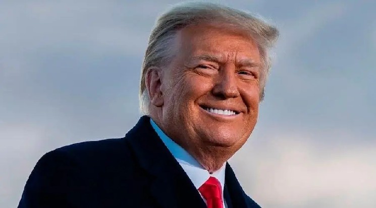 Токен Трампа взлетел в цене после крупной сделки спавшего кошелька